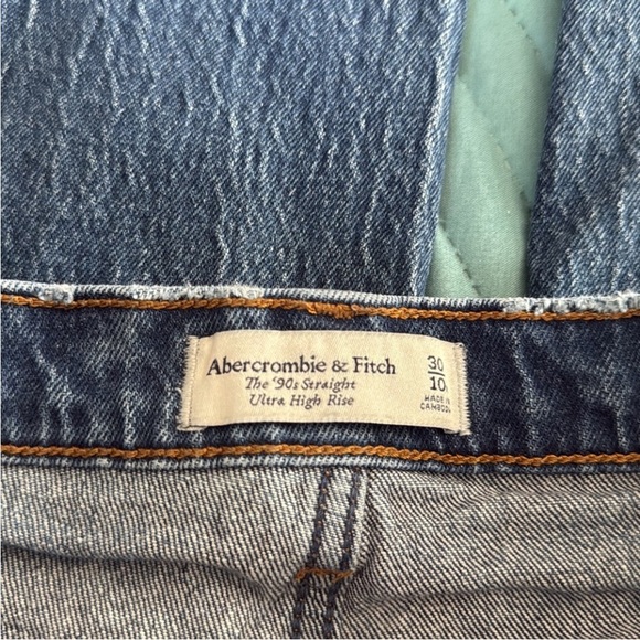 Abercrombie & Fitch The ‘90s Straight Ultra High Rise Size: 30/10R Inseam: 30” - Picture 4 of 6